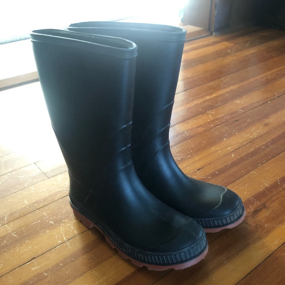 Size 2 rain boots